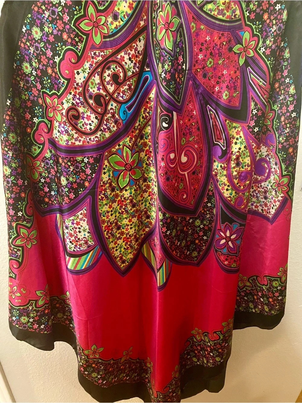 Vibrant Floral Halter Dress in Hot Pink & Black - One Size - EUC! - Picture 3 of 4